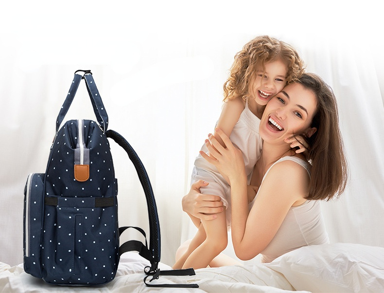 Factory Hot Sell Diaper Bag Large Capacity Mommy Maternity Nappy Backpack with USB Stroller Hooks for Baby Car