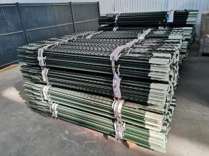 China Painted Steel Studded T Post 6 Ft For Cattle wholesale