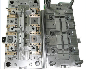 LKM Cold Runner Injection Mould Maker Mold Base Steel ISO9001 To USA
