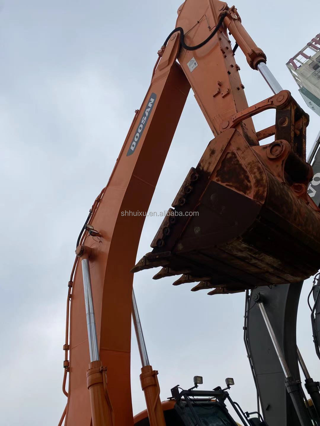 Doosan hot sale Best selling Used doosan dx500 excavator second hand digging machine good price