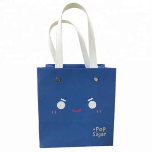 China Delicate Small Foldable Paper Bags , Cardboard Gift Bags Eco Friendly wholesale
