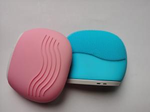 China Multi Functional Handheld Cleansing Instrument Rechargeable Silicone Facial Cleanser wholesale
