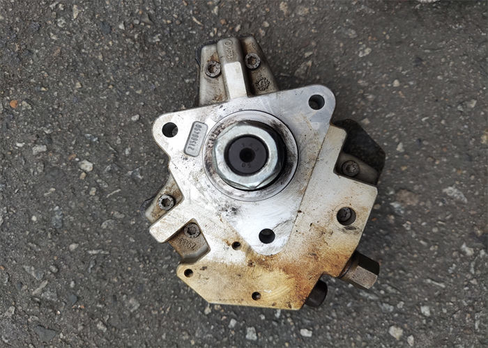 4M50 Used Fuel Injection Pump For Excavator SY215 - 10 HD820V ME223576