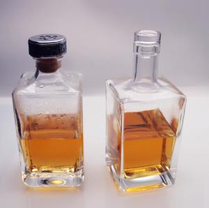 China Zinc Alloy Cork Square Whiskey Bottle 700ml 21.5mm Crystal White wholesale