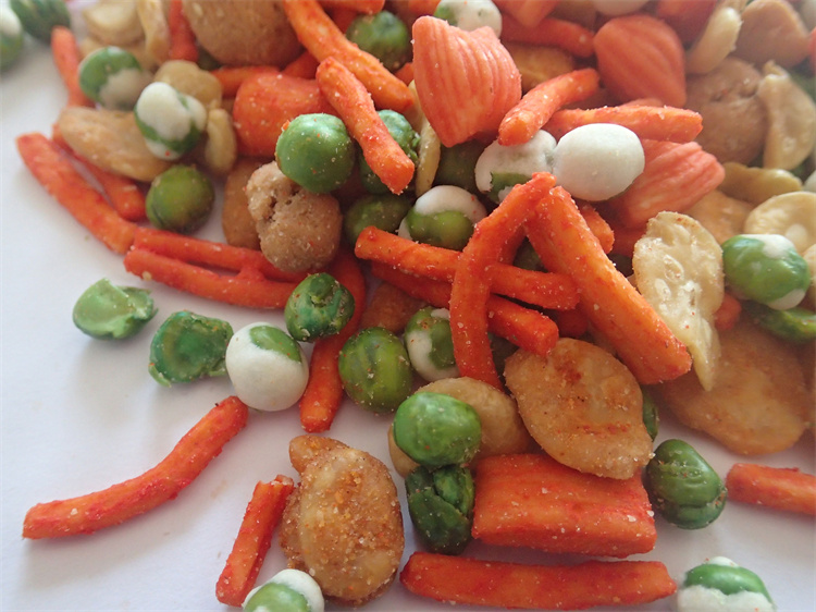 Wholesale mixed snacks green peas peanuts cracker oriental mix nuts snack