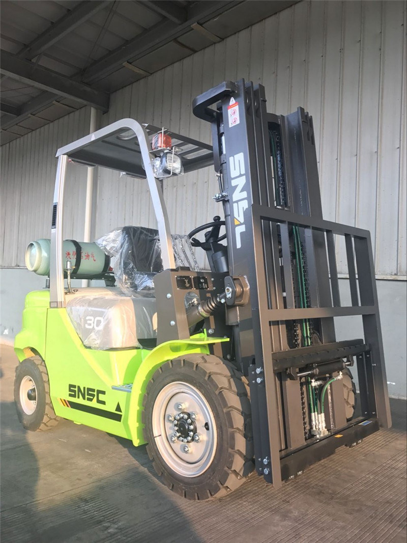 Gasoline Montacargas 3mt LPG Forklifter for Sale