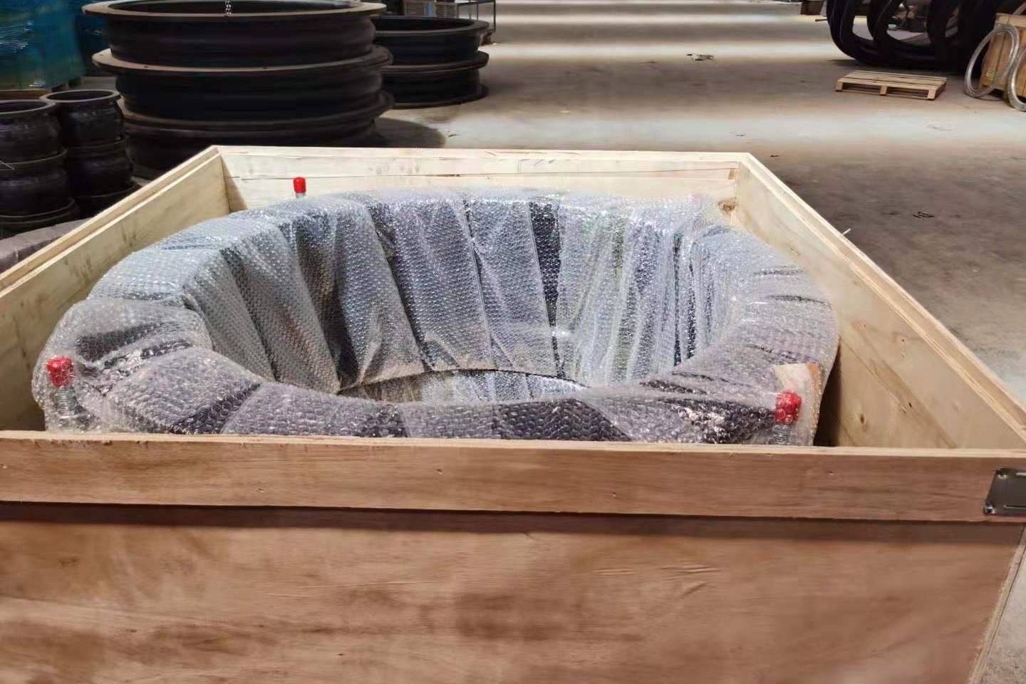 DN32 DN3000mm Expansion Flexible Bellows For Exhaust Fully Lined Tetrafluoro Compensator Water Handling