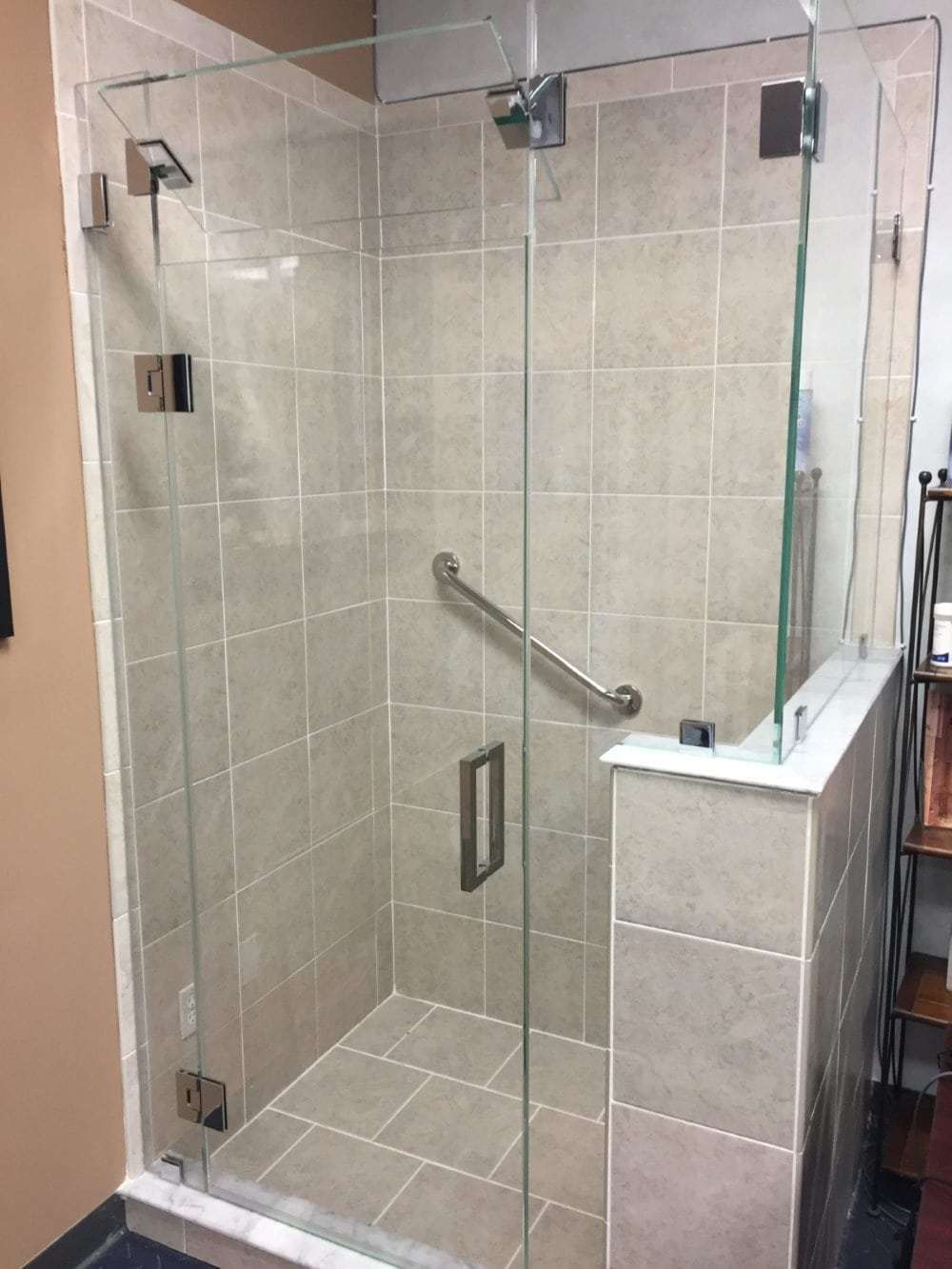 90 Degree Hydraulic Shower Hinge for Normal Bathroom Glass Door in Sliver Aluminium
