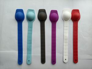 China BPA Free Wearable 4.3cm Hand Sanitizer Wristband wholesale