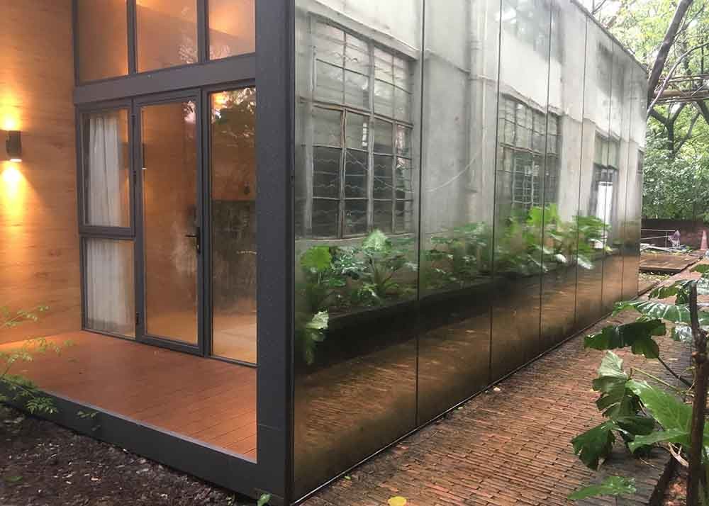 China Patented Loft Mirror Resort Hotel Prefabricated Luxury Homes