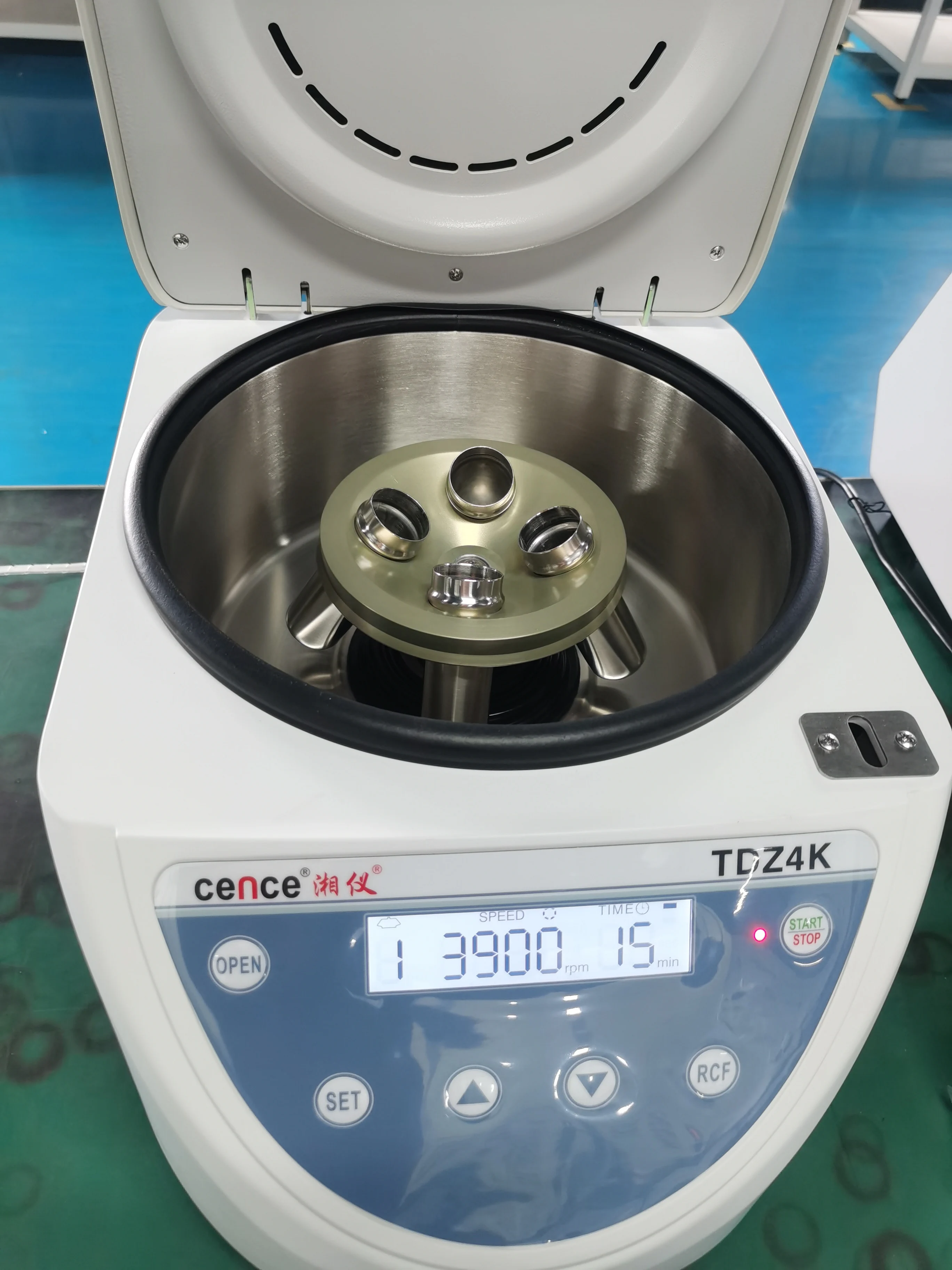 Cence Low Speed Tabletop Centrifuge Machine TDZ4K
