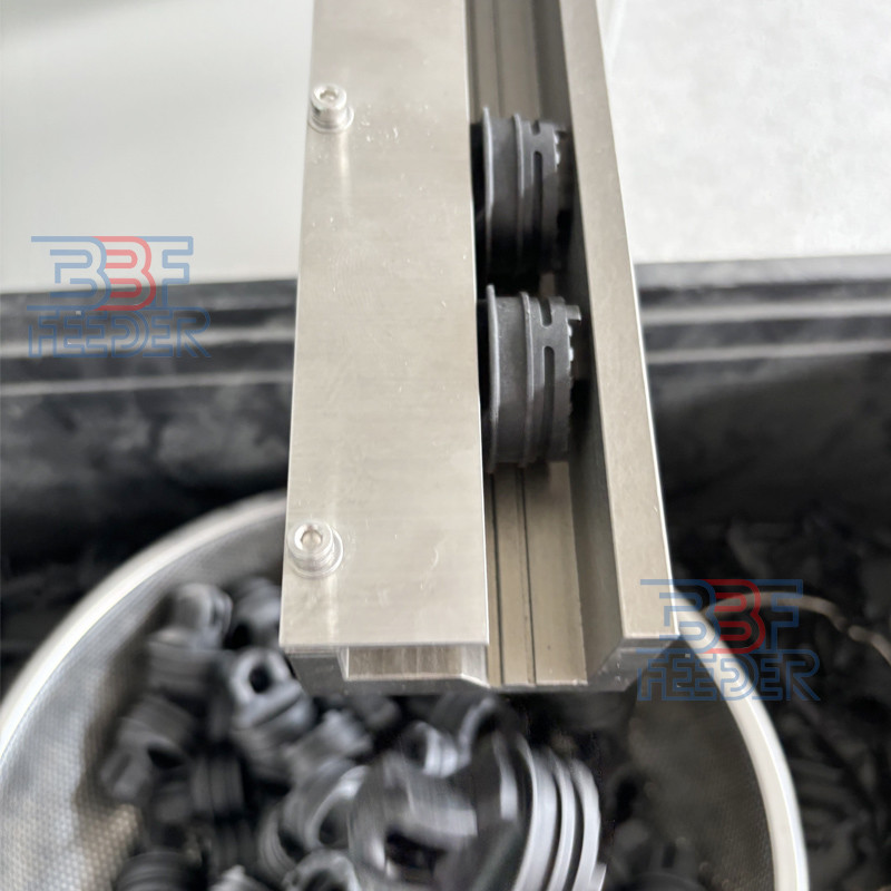 Auto Feeding Vibratory Bowl Feeder Large Plastic Parts Feeding