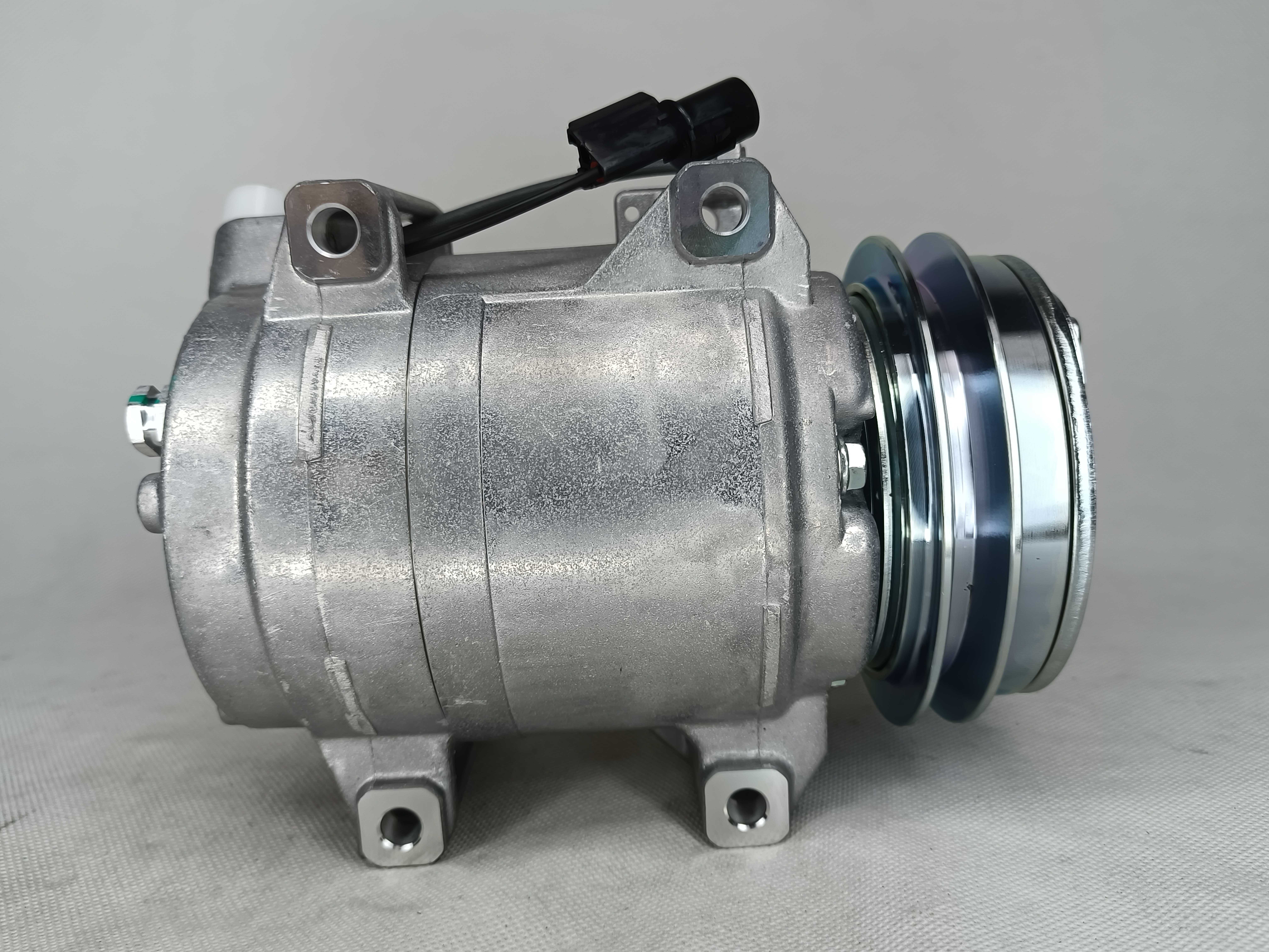 Auto AC Conditioning Compressor For DKS15 5062119191 Mitsubishi Triton Strada L200 2006-2010