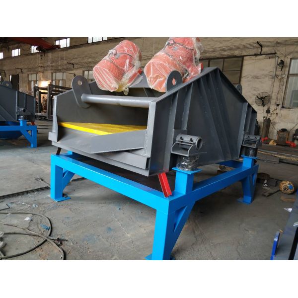 Dewatering Vibrating Screen for Silica Sand