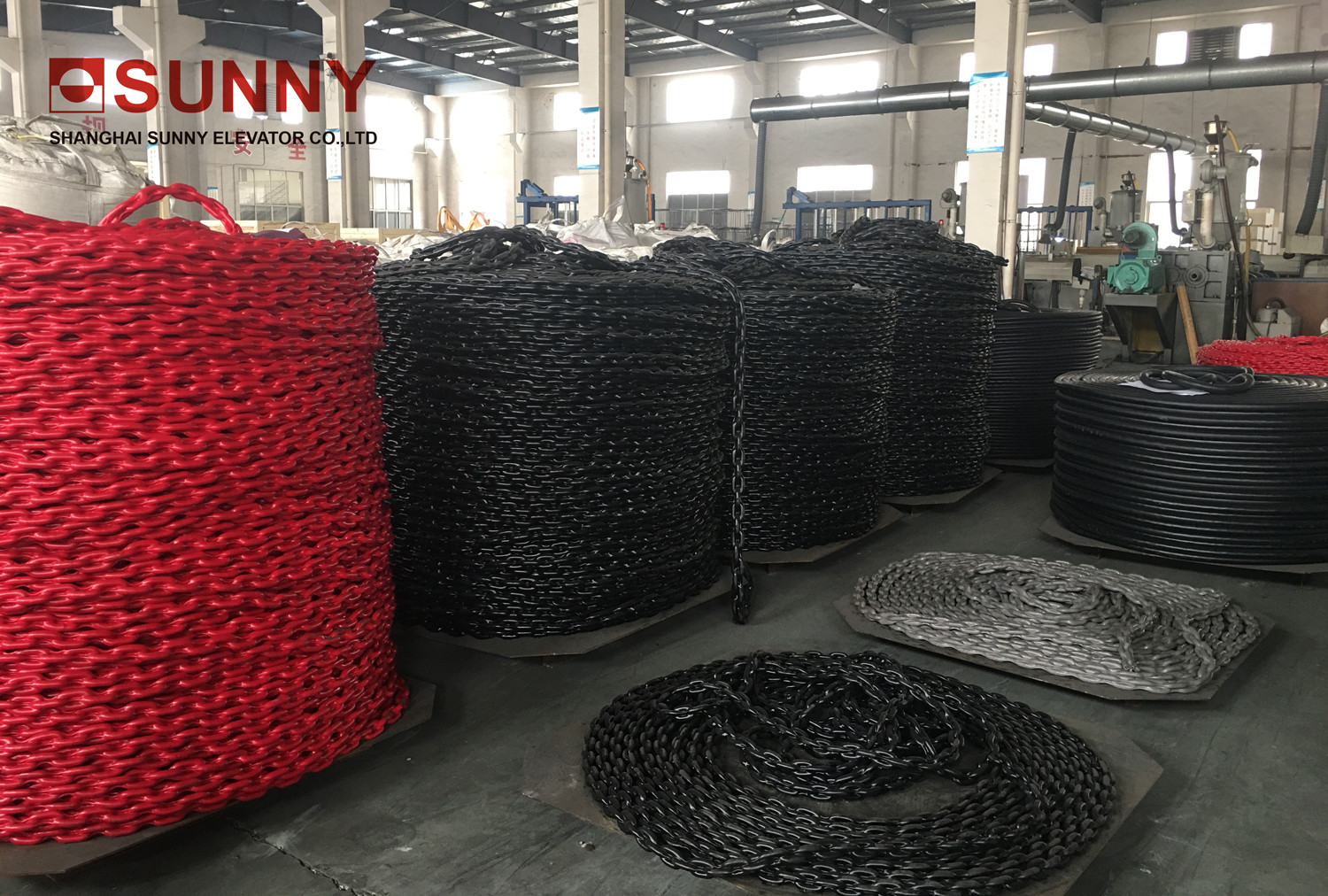 Flexible Plastic - Wrapped Elevator Compensation Chain , Broken Load ≥15.63
