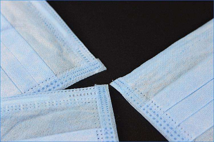 Public Place 3 Ply Disposable Face Mask , Breathable Earloop Face Mask