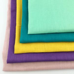 China Wrinkle Free Dyed 60*60 Plain Woven Linen Fabric 105gsm Linen Shirt Cloth wholesale