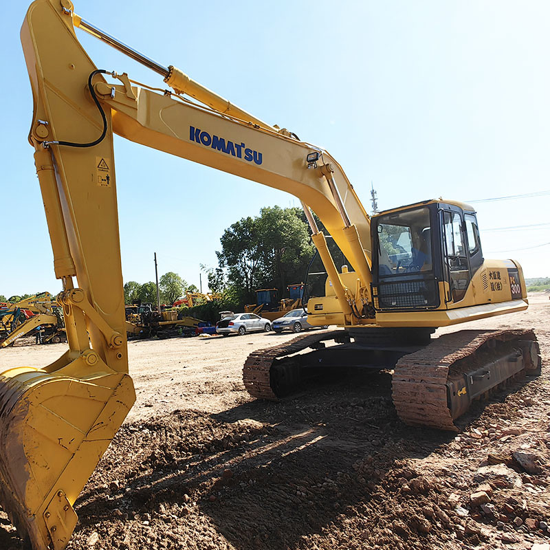 Used Komatsu PC300 crawler Excavator 1.4m³ Capacity Bucket 180kw Rated Power made in 2021