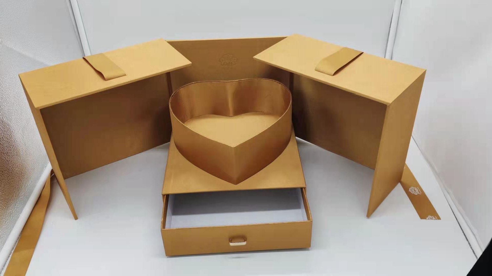 Blue Corrugated Subscription Ecommerce Mailer Boxes Shipping Box Customized