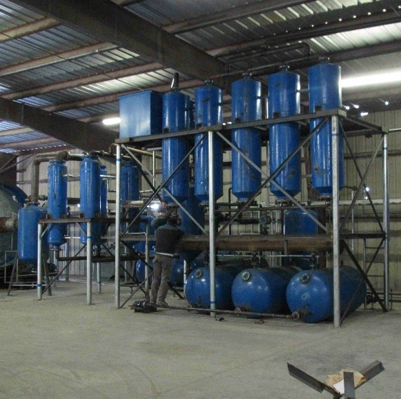 Used Oil Re Refining System For Recycling Black Engine Oil Eco Friendly