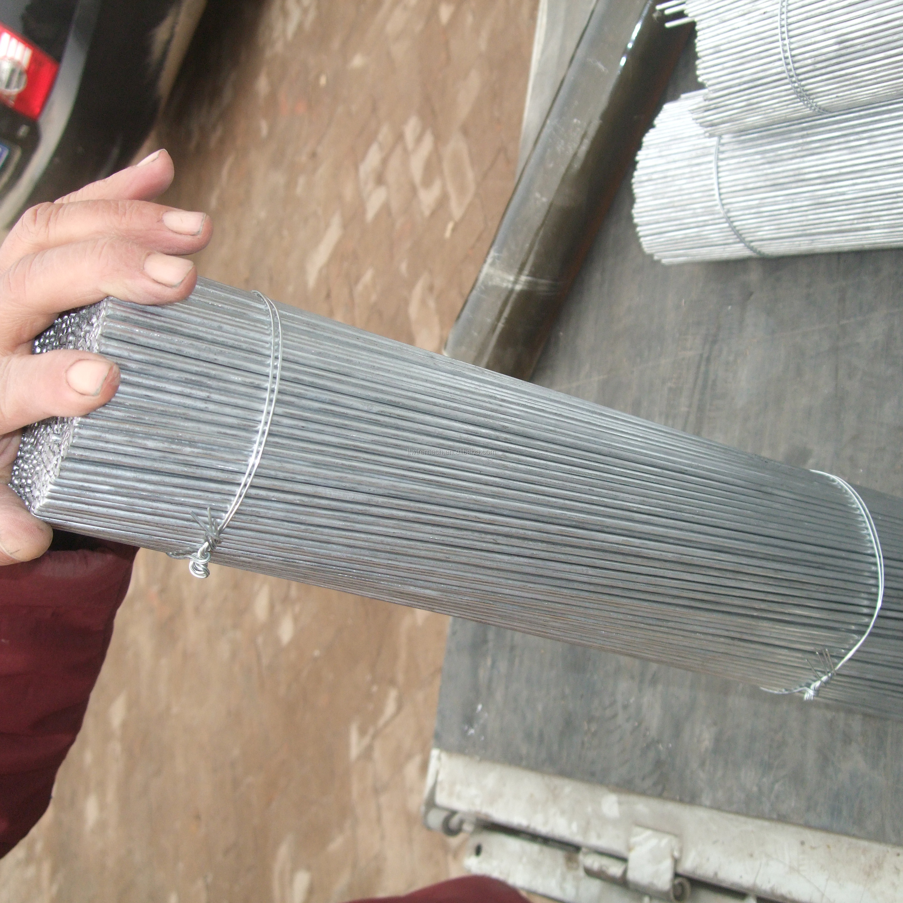 BWG8 Galvanized Iron Wire Electro Straight Cut 2ft Galvanized Binding Wire