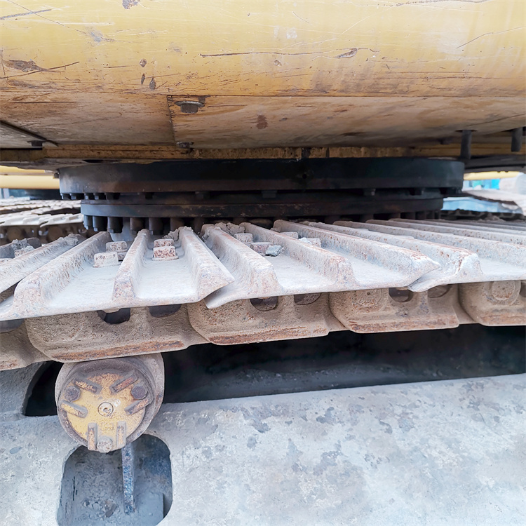 20 Ton Used Cat320d Excavator with Original Hydraulic Pump and Valve in Good Condition