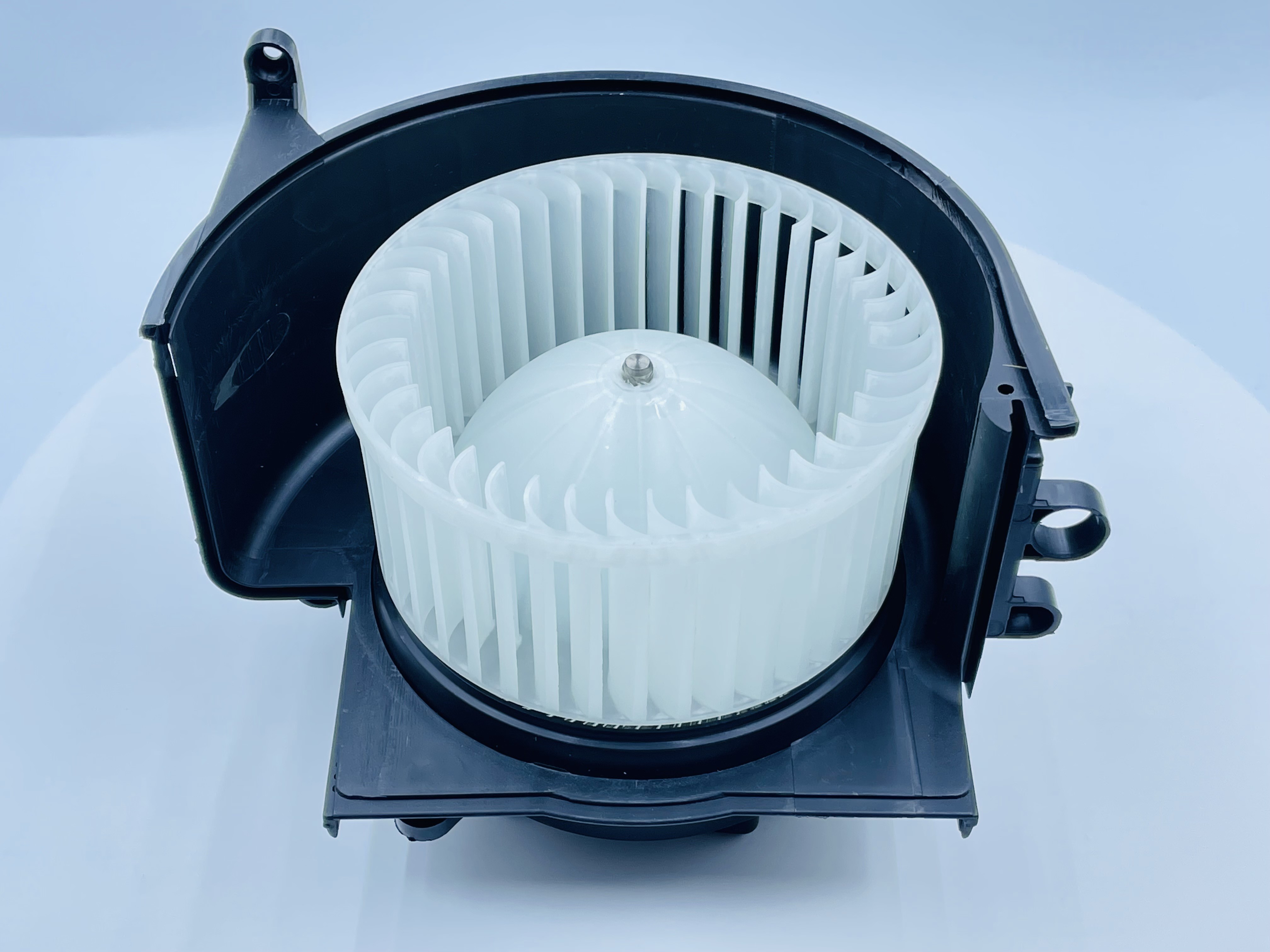 Blower Fan For Mercedes Benz Actros MP4 OEM A0038307108 0038307108