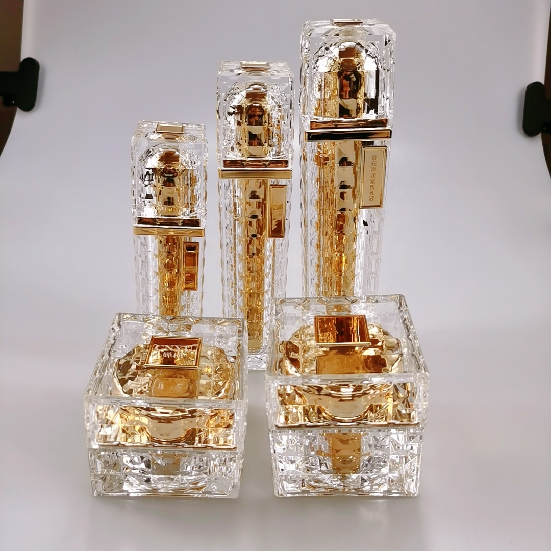 Pull-Ring Sealing Type Golden Yellow Acrylic Bottles with Press Pump 30ml 50ml 100ml