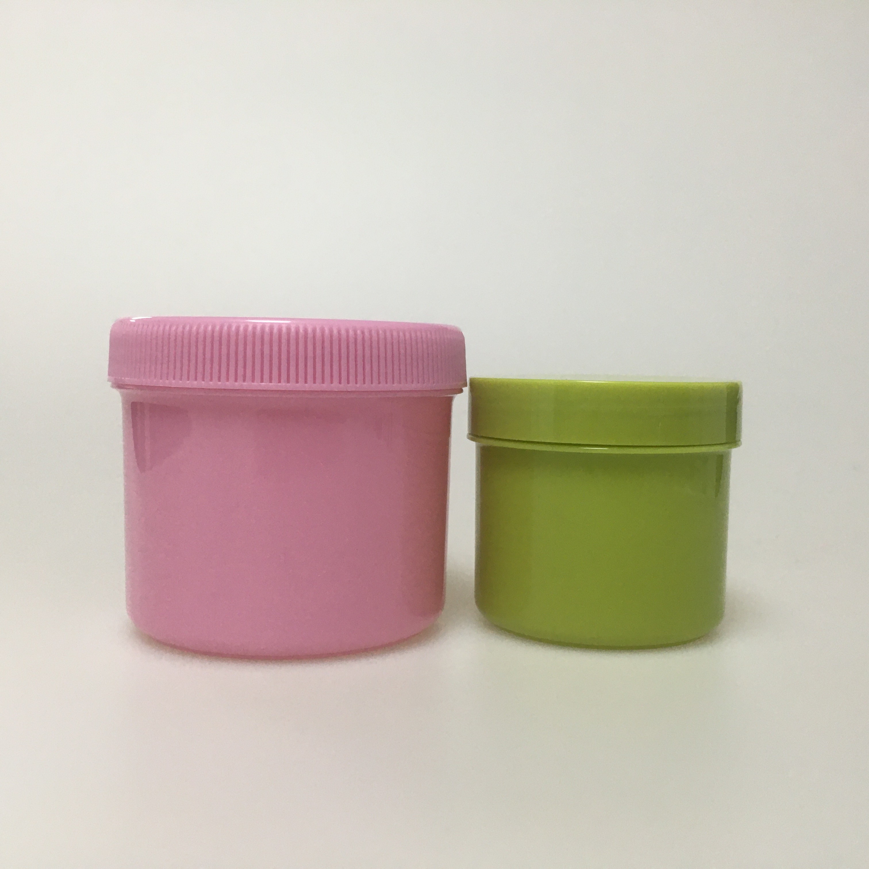 Transparent Plastic Jar and Lid for Food Storage and Packaging