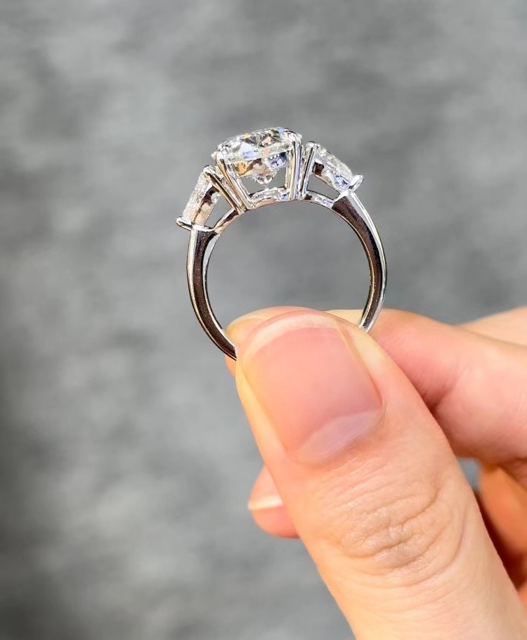 Lab Made Diamond Jewelry Three Stones Engagement Wedding Rings Cultivated Diamonds