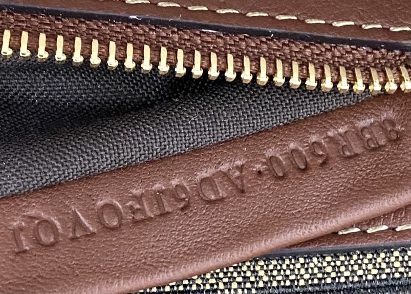 Newest Classic Baguette model Bag Straw Weaving Series Of Pure Hand Woven Handbag Lazy French Style Cross-Body Bag