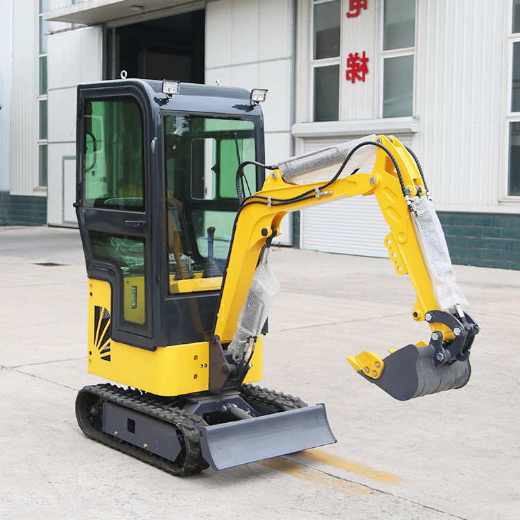 1.5 Ton Hydraulic Mini Excavator Compact Digging Equipment 1500kg Tiny Digger