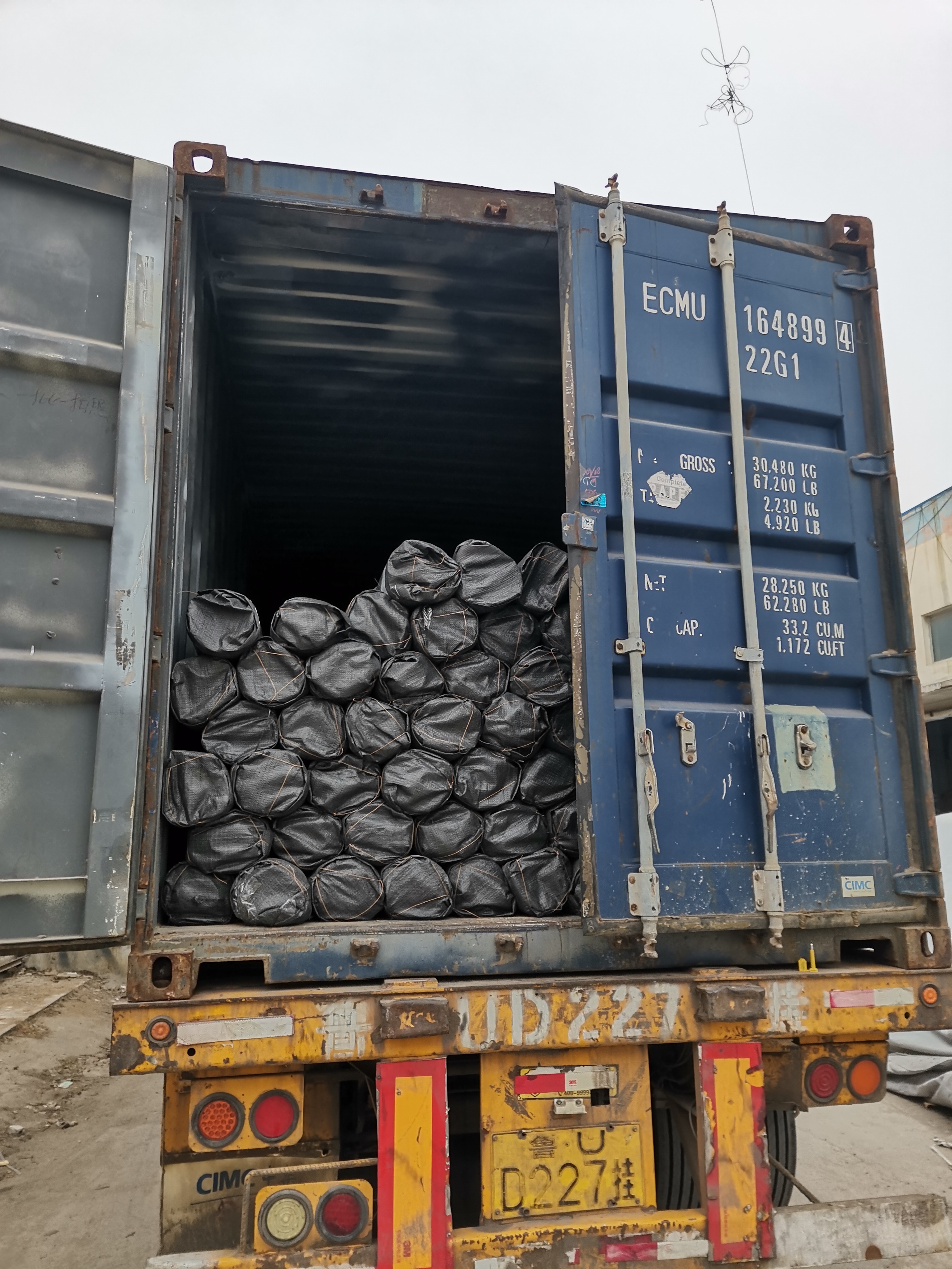 Isolation Function HDPE Geomembrane Liner for Fish Farming 1mm 1.5mm Thickness