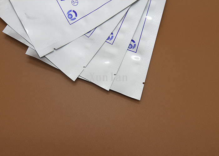 Easy To Keep Fresh Aluminum Foil Bags , Customized Padded Flat Rate Envelope