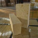Light Yellow Alumina Fireplace Refractory Brick Anti Stripping For Glass Kiln
