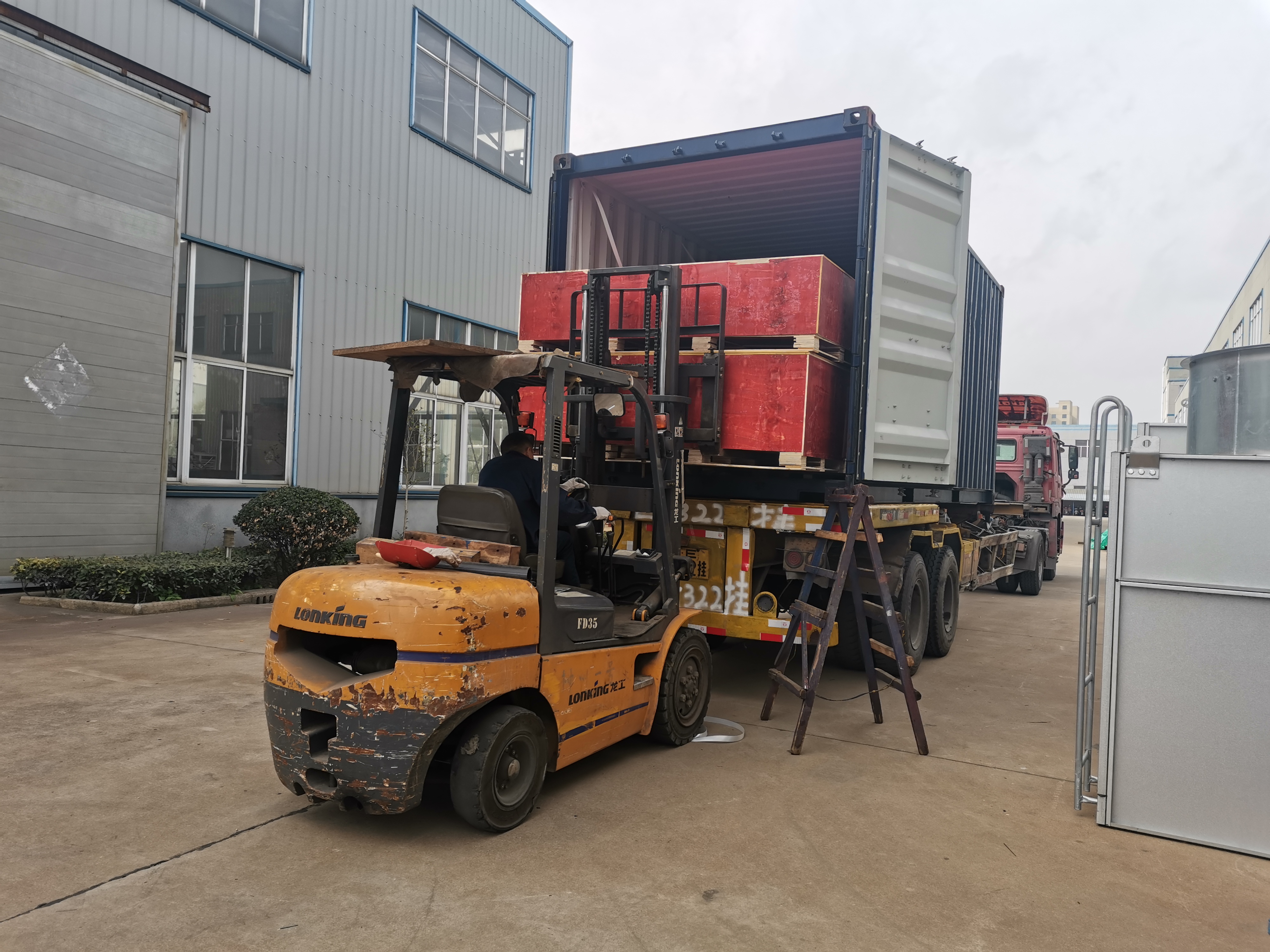Outdoor Snow Making 30tons Snow Machine with 380v/220v/440v/460v/480v Voltage from Focusun