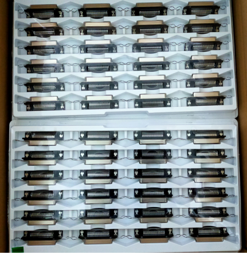 2x4 Port Female SFP Connector 160 Pin with Light Pipe