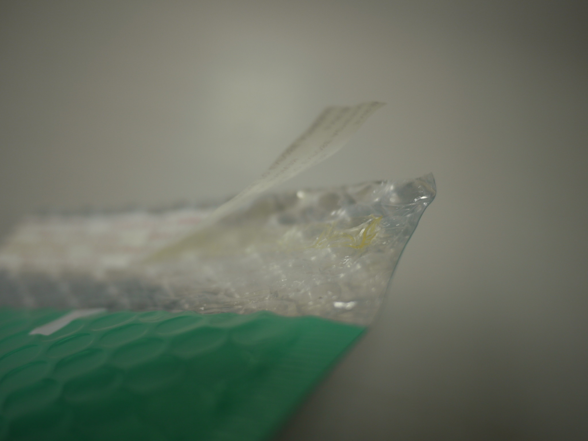 Padded Mailing Envelope With Bubble Wrap Inside , Colored Bubble Mailers