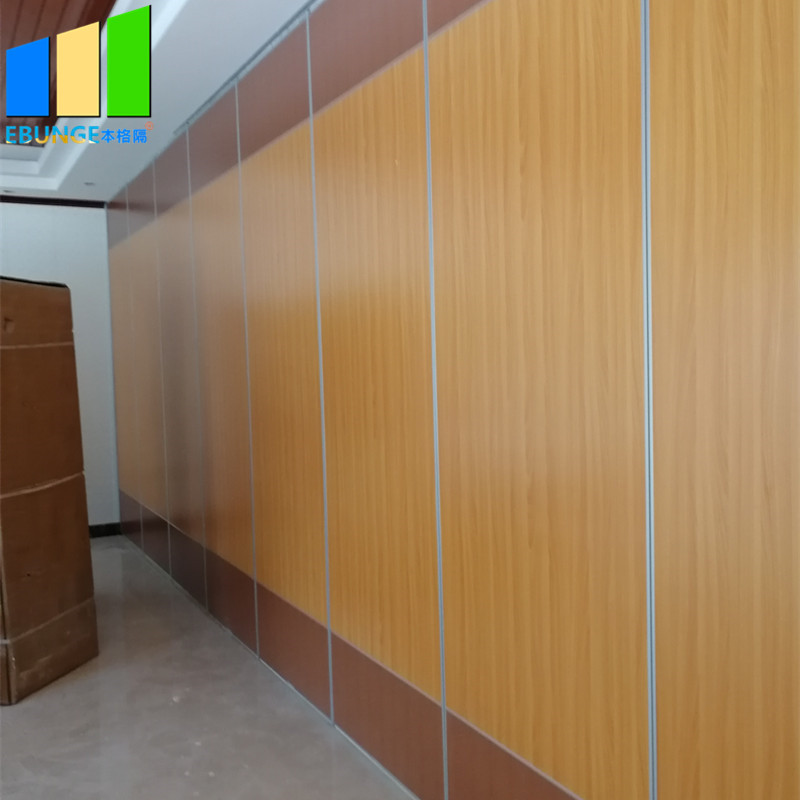 Folding Moving Wooden Door Removable Sound Proof Partition Wall For Church / Hospital