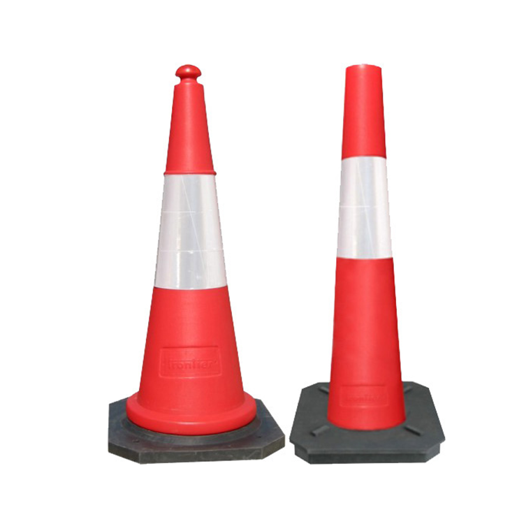 High Visibility Orange PVC Road Traffic Cone For Road Safety Precautions