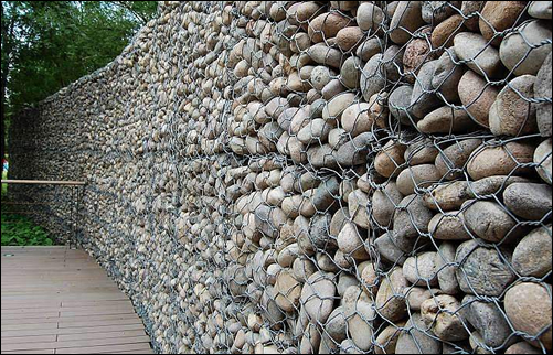 China Anping Easy To Assemble 100 x 120 mm Galvanized Gabion Stone Baskets Hexagonal Gabion Cages Price