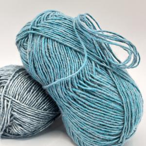 China 80%Cotton 20% Acrylic Cotton Yarn 1/2.6NM Crochet Cake Yarn For Hand Knitting on sale
