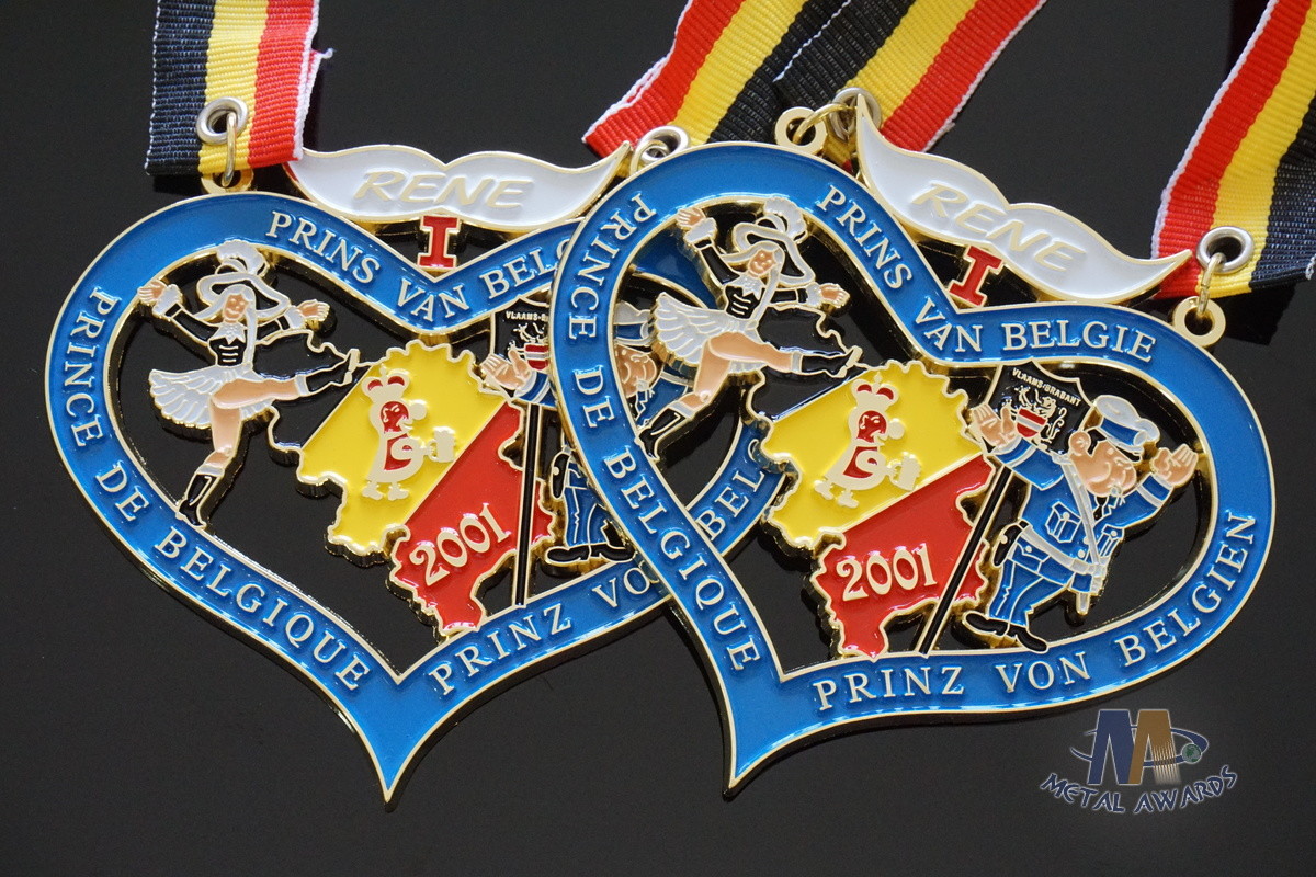 Award Winner Kids Football Carnival Metal Medals Soft Enamel Gifts Medallion