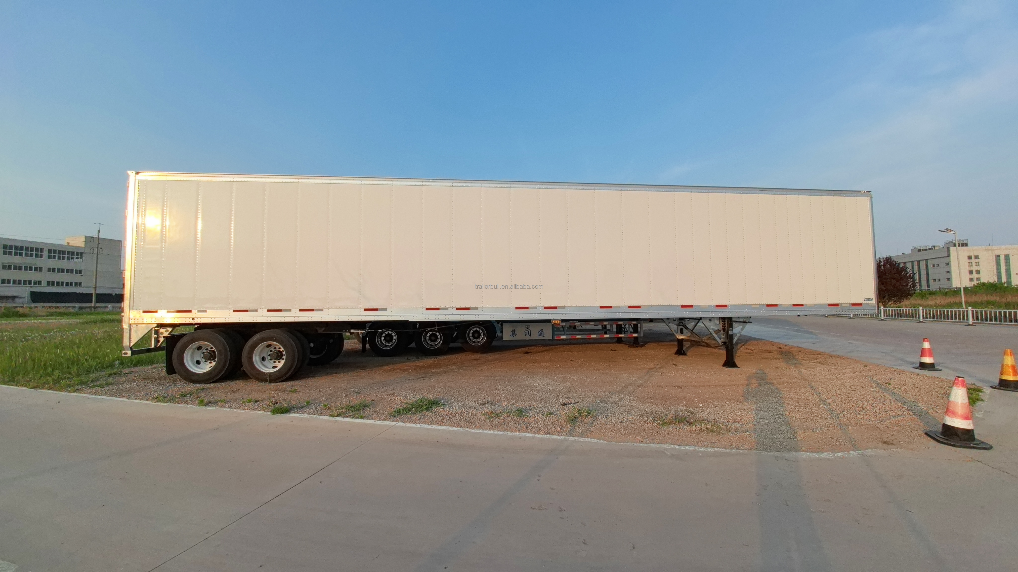 Aluminum Composite Sandwich Insulation Walls 53FT Reefer Truck Semi-Trailer