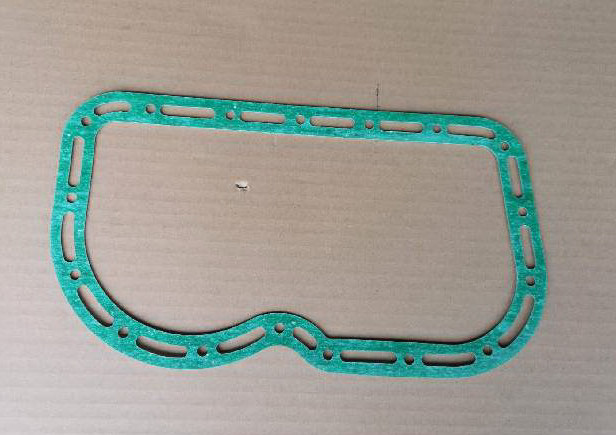 8971130690 ISUZU Engine Parts / Oil Pan Gasket Of 4JA1 4JB1 Green Color Looks Like Letter B