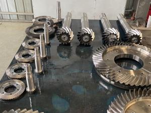 China Long Using Life Anti Oil Spiral Bevel Gear Large Size Surface Polished wholesale