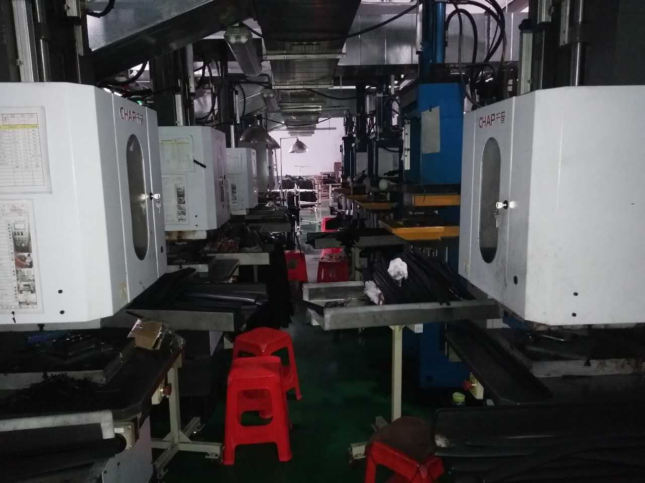 Custom Size Black Color Metallic EPDM Car Door Rubber Seals Strip for Industrial Needs