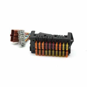 China SK200SR Excavator Electrical Parts YN73E00001F3 Fuse And Relay Box wholesale