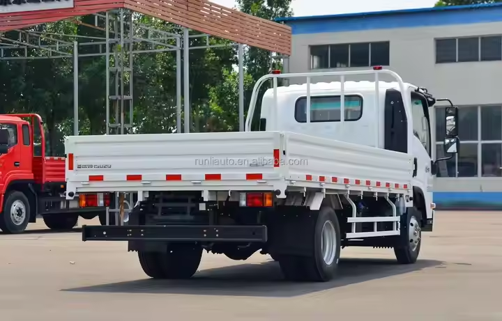 China Factory Small Delivery Truck 4X2 Mini Diesel ISUZU Single Row 3Ton Light Duty Cargo Truck