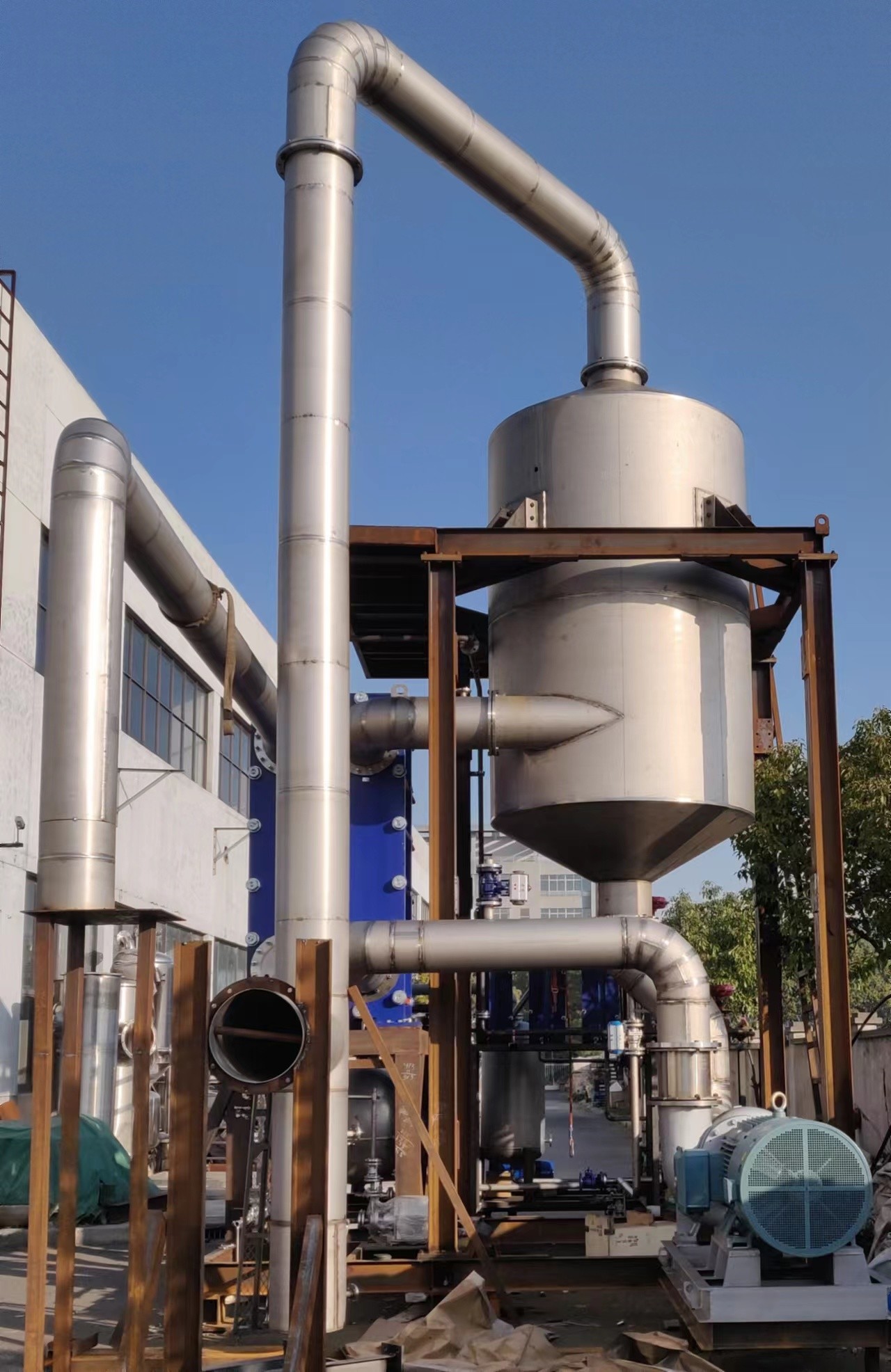 Tubular Type MVR Evaporator 500-5000l Sewage Treatment Machine For Ammonium Sulfate Evaporation Concentration